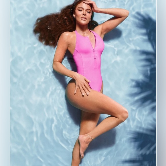 🩷 High Tide Zip-Front One-Piece Swimsuit🩷 - Picture 1 of 4